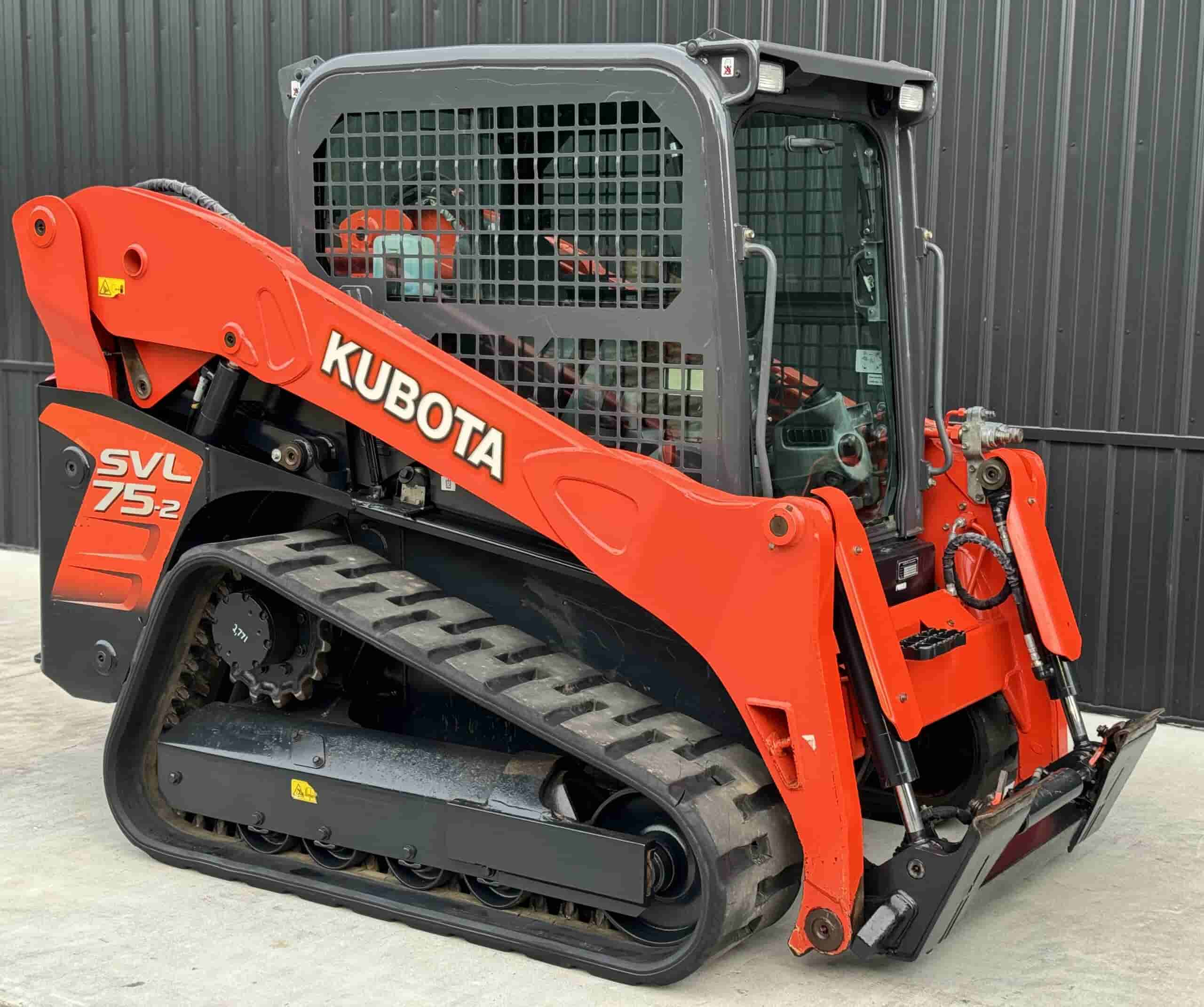 2017 KUBOTA SVL75-2
